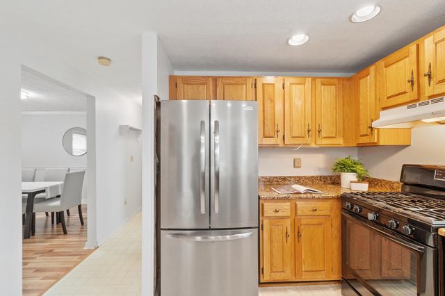 5 Rachel Court, Derry, NH 03038