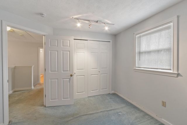 5 Rachel Court, Derry, NH 03038