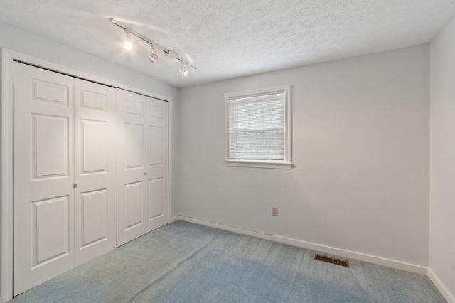 5 Rachel Court, Derry, NH 03038