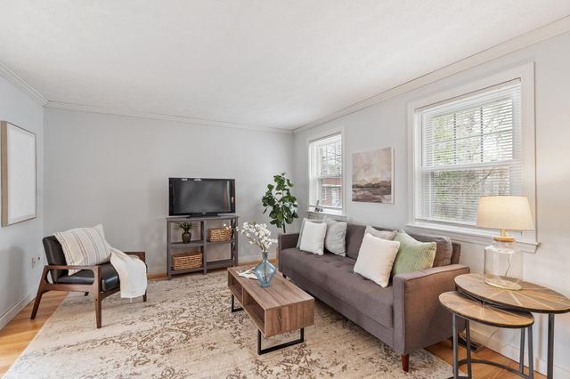 5 Rachel Court, Derry, NH 03038