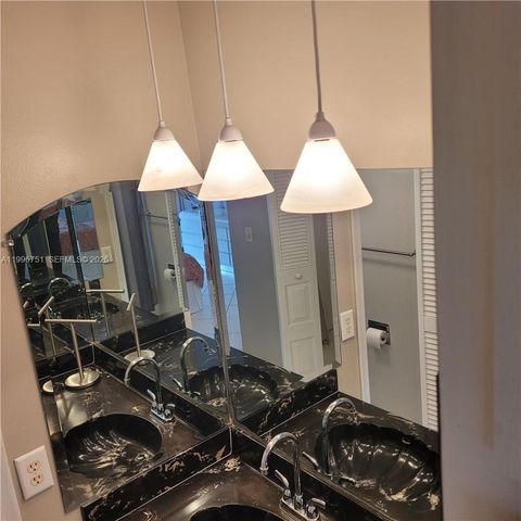 3774 Inverrary Blvd 206P, Lauderhill, FL 33319