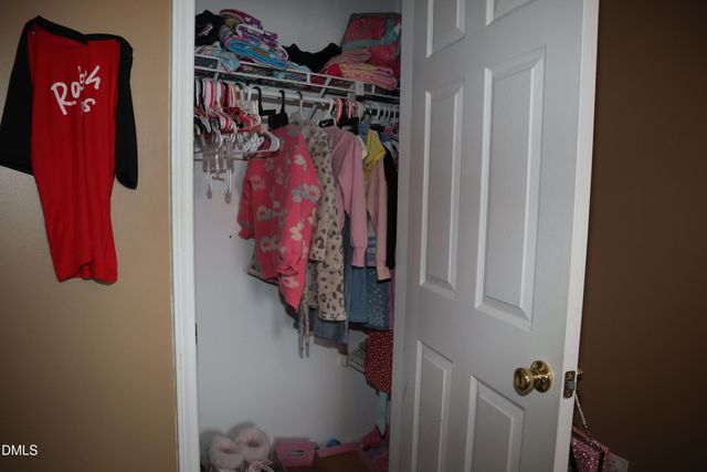 8640 Neuse Landing Lane 105, Raleigh, NC 27616