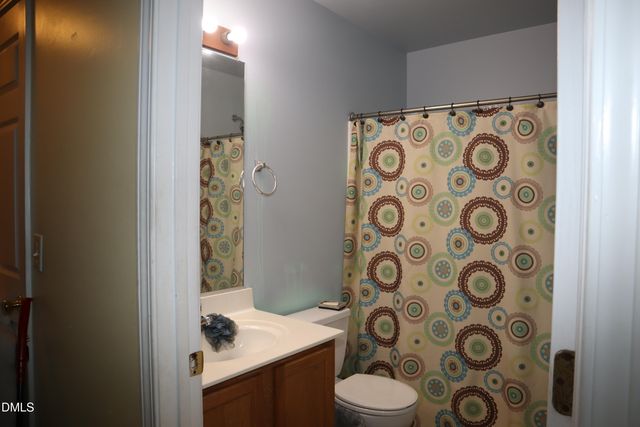 8640 Neuse Landing Lane 105, Raleigh, NC 27616