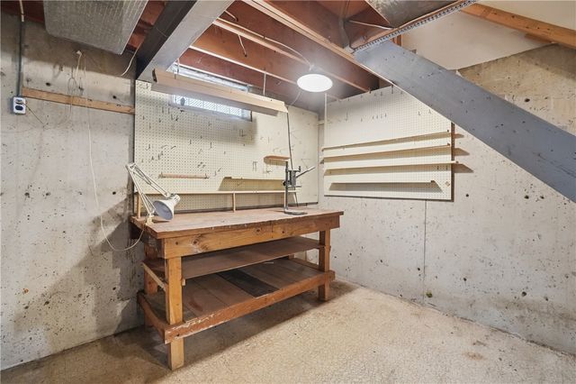 101 Winchcombe Drive, Washington Twp, OH 45459