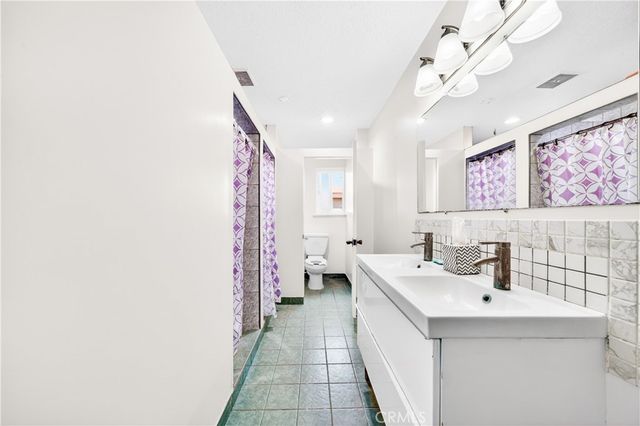 15003 Larch, Lawndale, CA 90260