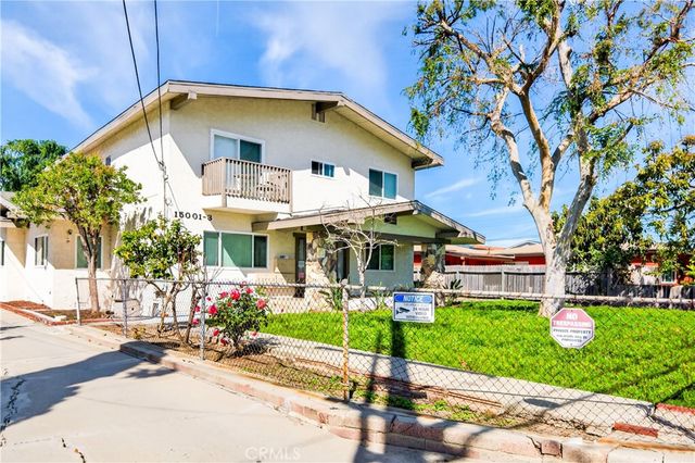 15003 Larch, Lawndale, CA 90260