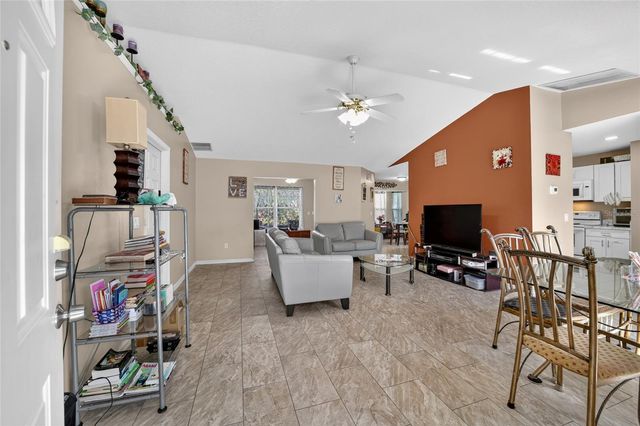 304 MARION OAKS COURSE, Ocala, FL 34473