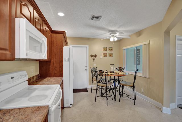 10474 Mateo Court, Boca Raton, FL 33498