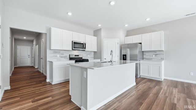 741 Atilla Way, Huntertown, IN 46748