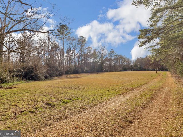 138 Lewis Road, Jackson, GA 30233