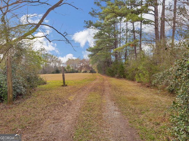 138 Lewis Road, Jackson, GA 30233