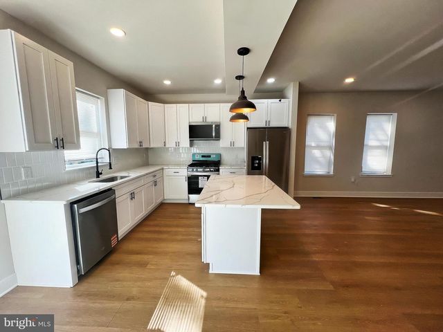 3347 AVONDALE AVE, Baltimore, MD 21215