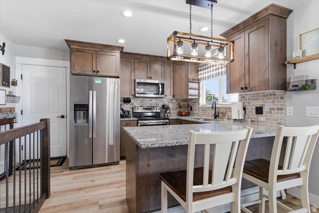 2185 S 2325 W, Syracuse, UT 84075