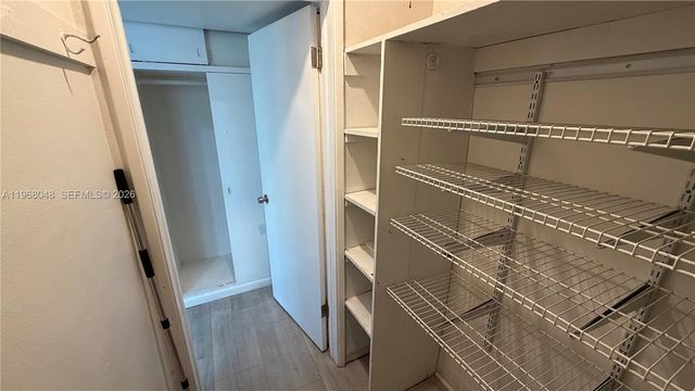 10004 E Bay Harbor Dr 10, Bay Harbor Islands, FL 33154