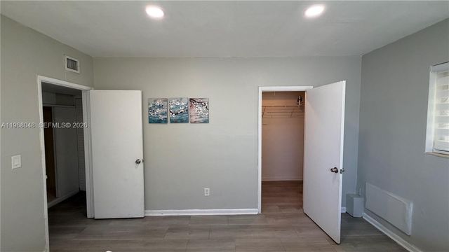 10004 E Bay Harbor Dr 10, Bay Harbor Islands, FL 33154