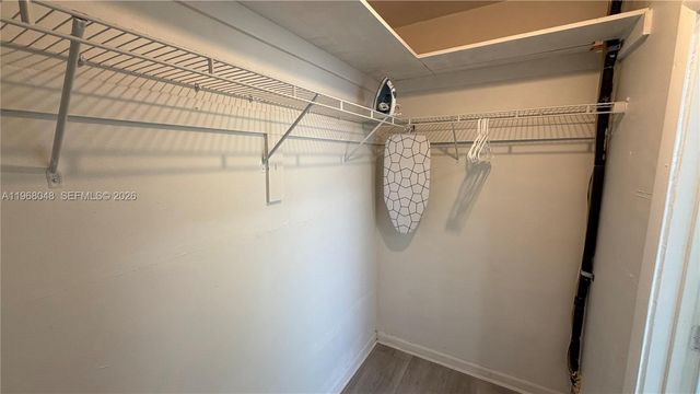 10004 E Bay Harbor Dr 10, Bay Harbor Islands, FL 33154