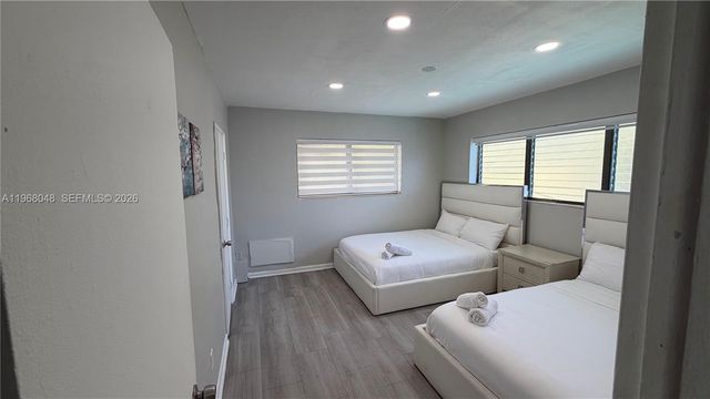 10004 E Bay Harbor Dr 10, Bay Harbor Islands, FL 33154