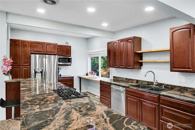 15836 43rd Avenue S, Tukwila, WA 98188