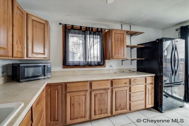 216 CRIBBON AVE, Cheyenne, WY 82007