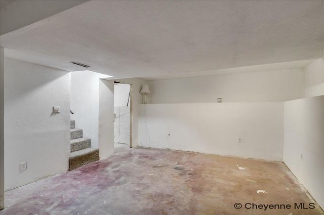 216 CRIBBON AVE, Cheyenne, WY 82007