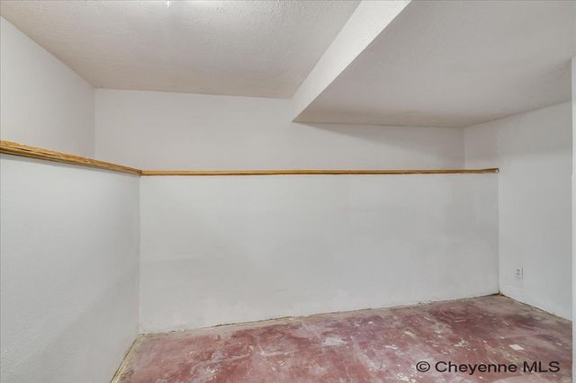 216 CRIBBON AVE, Cheyenne, WY 82007