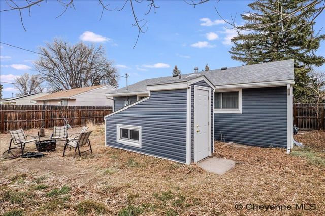 216 CRIBBON AVE, Cheyenne, WY 82007