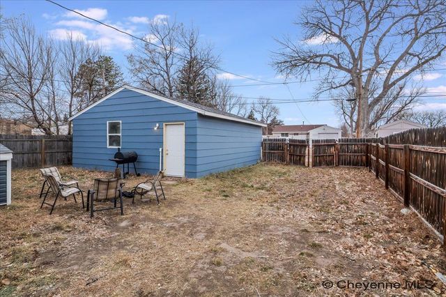 216 CRIBBON AVE, Cheyenne, WY 82007