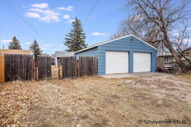 216 CRIBBON AVE, Cheyenne, WY 82007