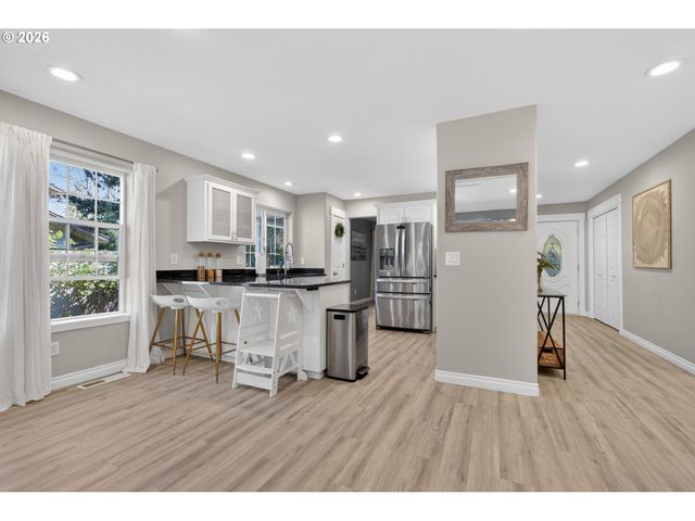 797 Nw WALLULA Ave, Gresham, OR 97030