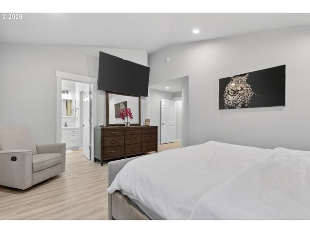 797 Nw WALLULA Ave, Gresham, OR 97030