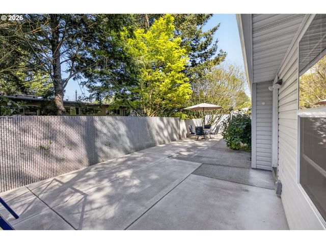 797 Nw WALLULA Ave, Gresham, OR 97030