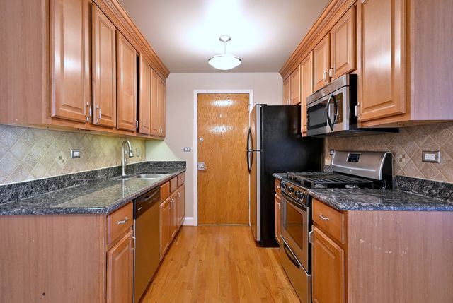 4932 N Leonard Drive 2A, Norridge, IL 60706