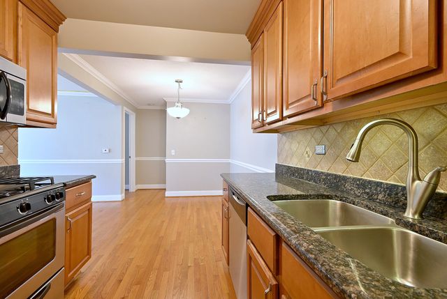 4932 N Leonard Drive 2A, Norridge, IL 60706