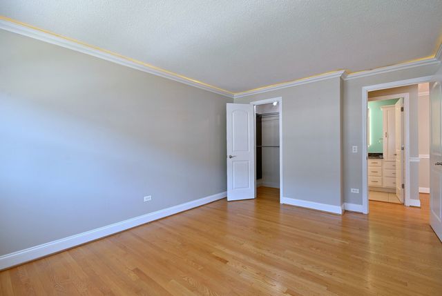 4932 N Leonard Drive 2A, Norridge, IL 60706