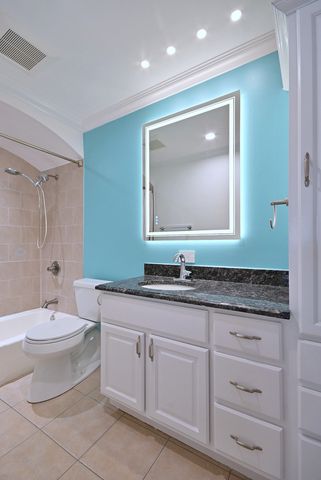 4932 N Leonard Drive 2A, Norridge, IL 60706