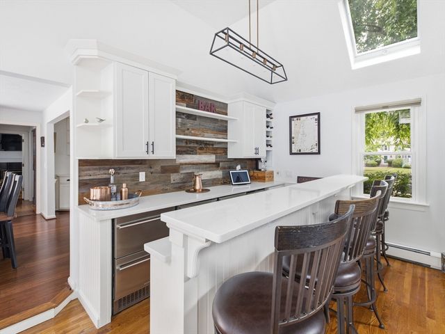 2 Foley Dr, Southborough, MA 01772