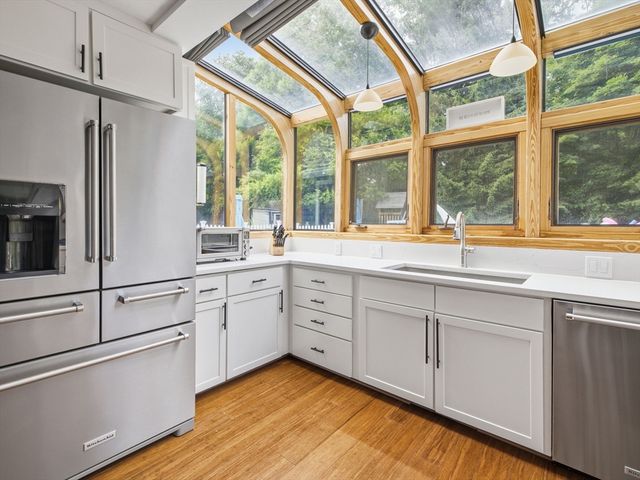 2 Foley Dr, Southborough, MA 01772