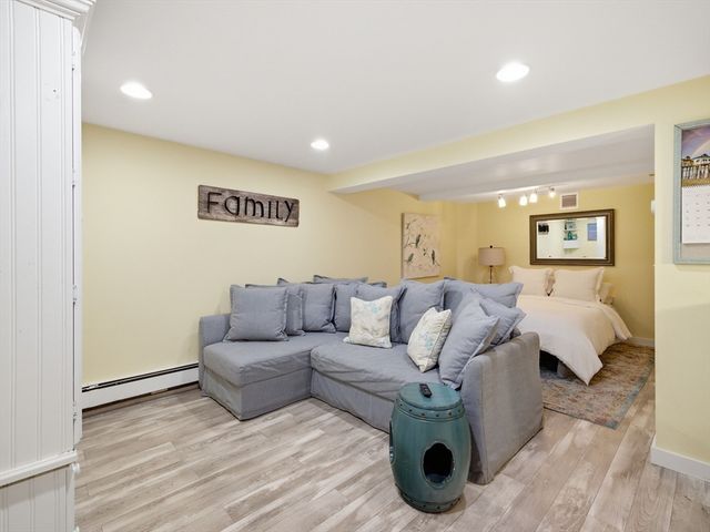 2 Foley Dr, Southborough, MA 01772