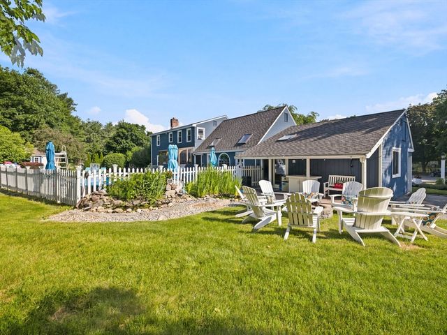 2 Foley Dr, Southborough, MA 01772