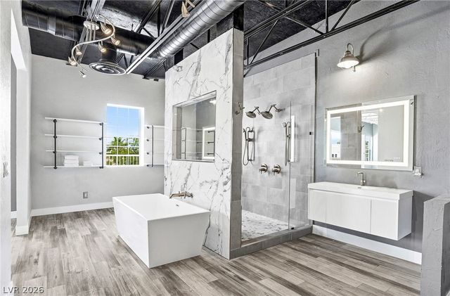 5084 Thunder River Circle, Las Vegas, NV 89148