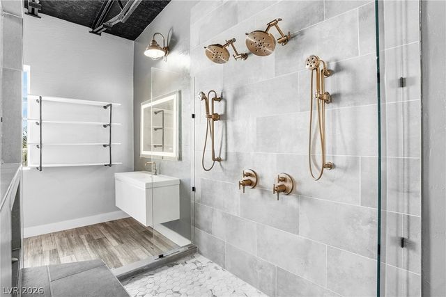 5084 Thunder River Circle, Las Vegas, NV 89148