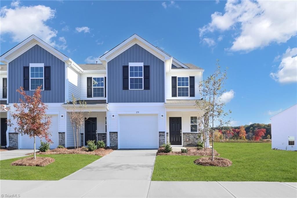 176 Plumtree Court, King, NC 27021