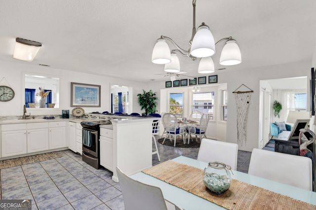 4 13th Lane, Tybee Island, GA 31328