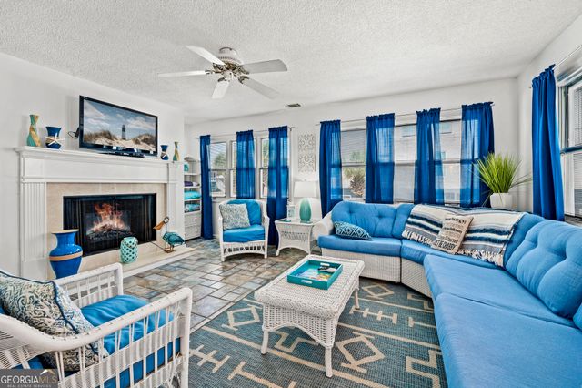 4 13th Lane, Tybee Island, GA 31328