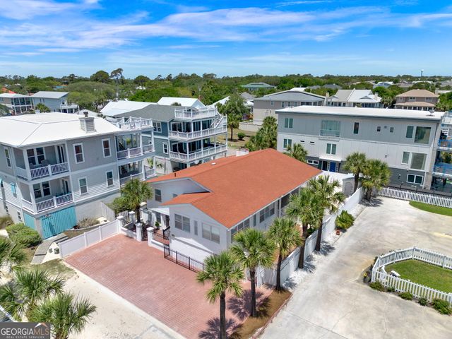 4 13th Lane, Tybee Island, GA 31328