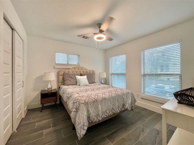 1802 Arbor Street G3, Houston, TX 77004