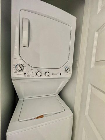 1802 Arbor Street G3, Houston, TX 77004