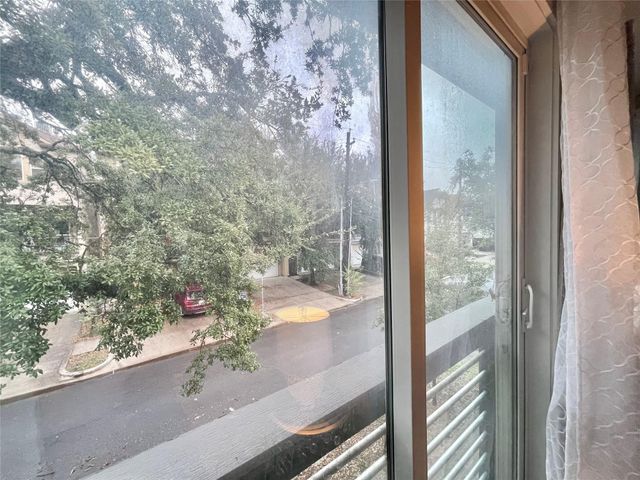 1802 Arbor Street G3, Houston, TX 77004