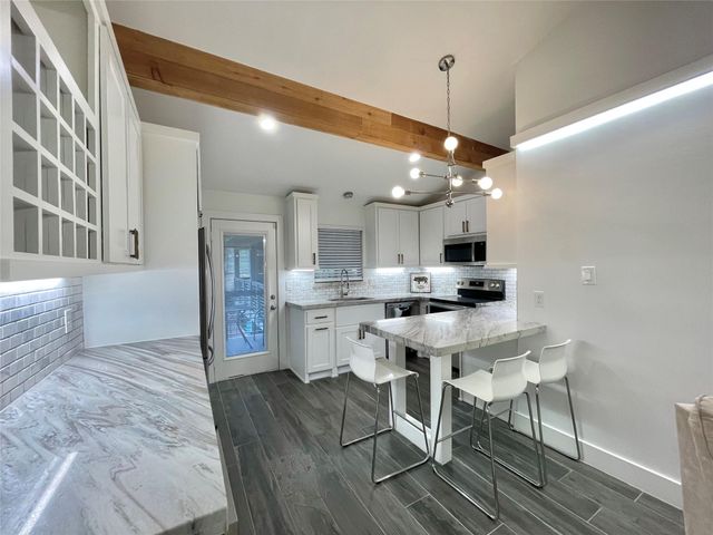 1802 Arbor Street G3, Houston, TX 77004