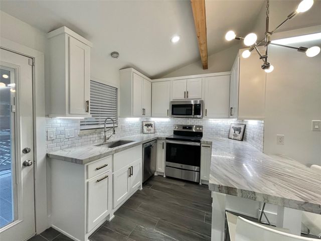 1802 Arbor Street G3, Houston, TX 77004